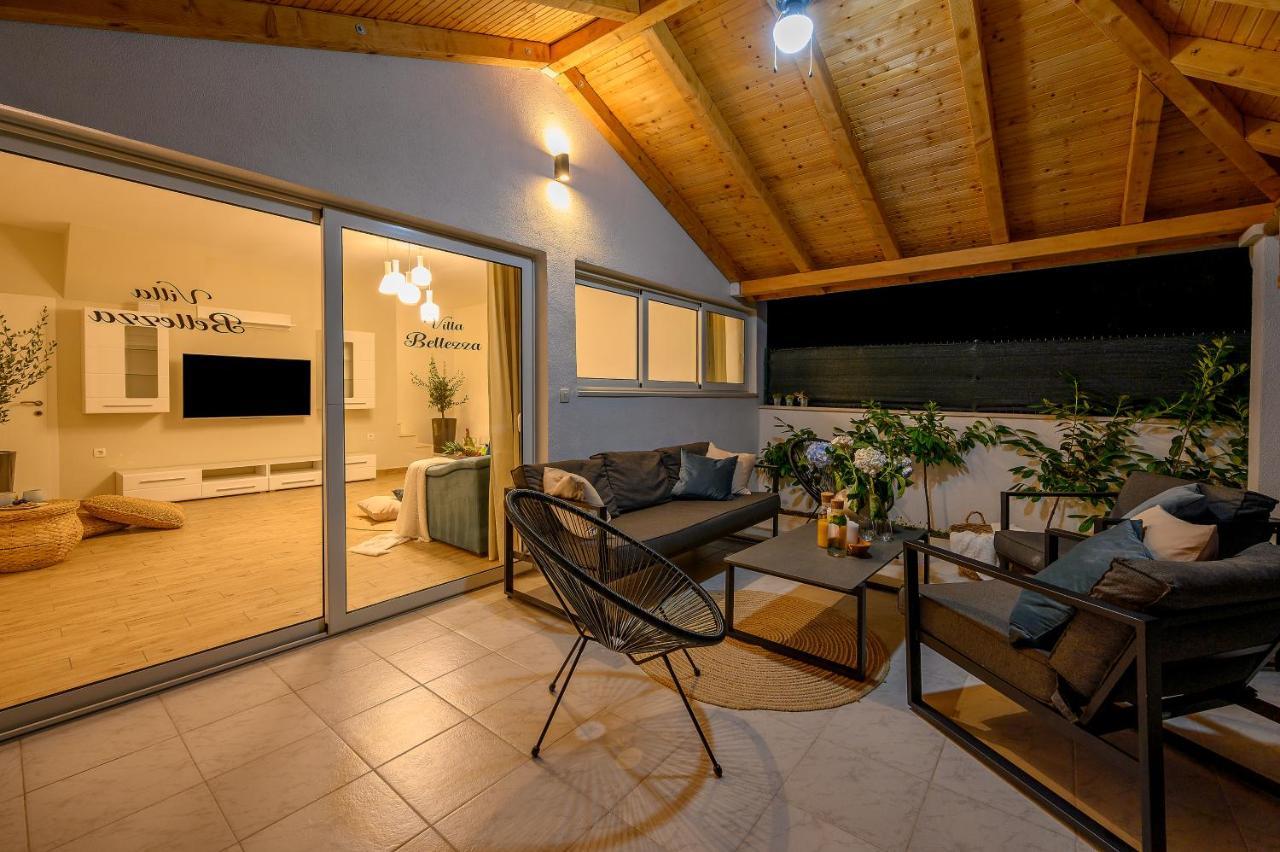 Villa Bellezza Milna  Exterior photo